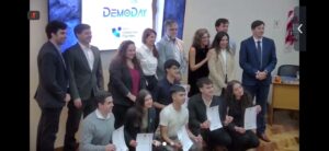 DOS ESTUDIANTES DE SISTEMAS FRM GANARON EL PREMIO ILAN A LA INNOVACIÓN UNIVERSITARIA UTN DEMON DAY